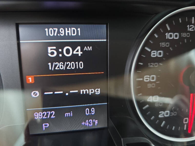 2011 Audi A4 2.0T quattro Avant Prestige