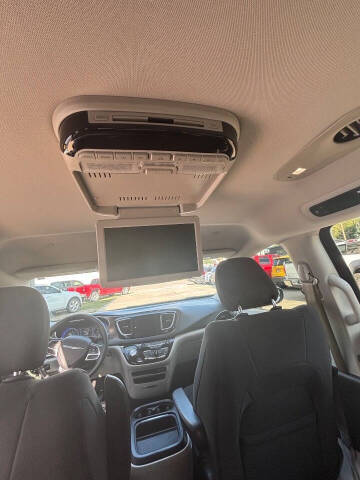 2017 Chrysler Pacifica Touring Plus