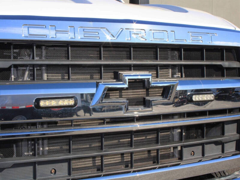 2023 Chevrolet Silverado 5500HD