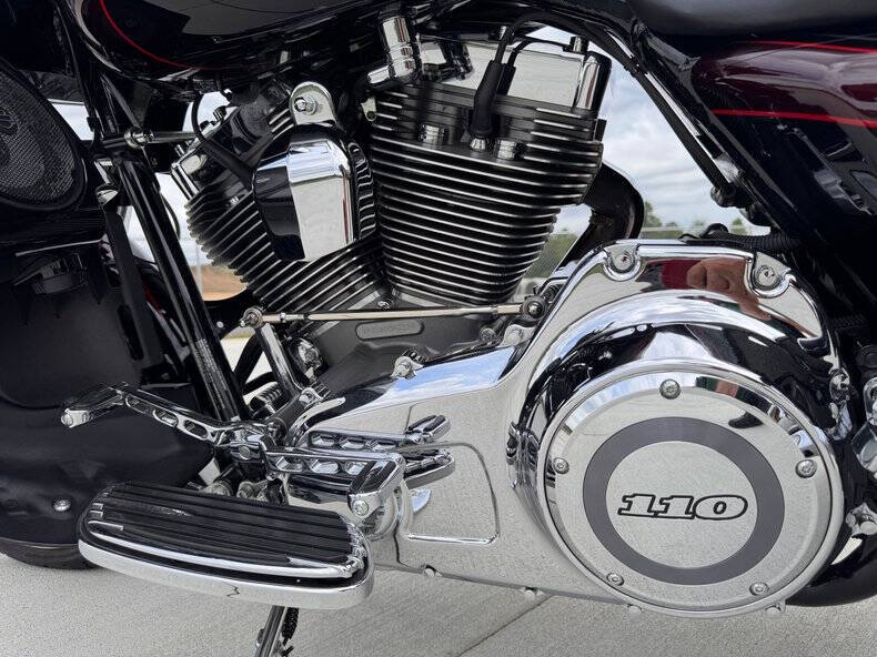 2011 Harley-Davidson Street Glide CVO