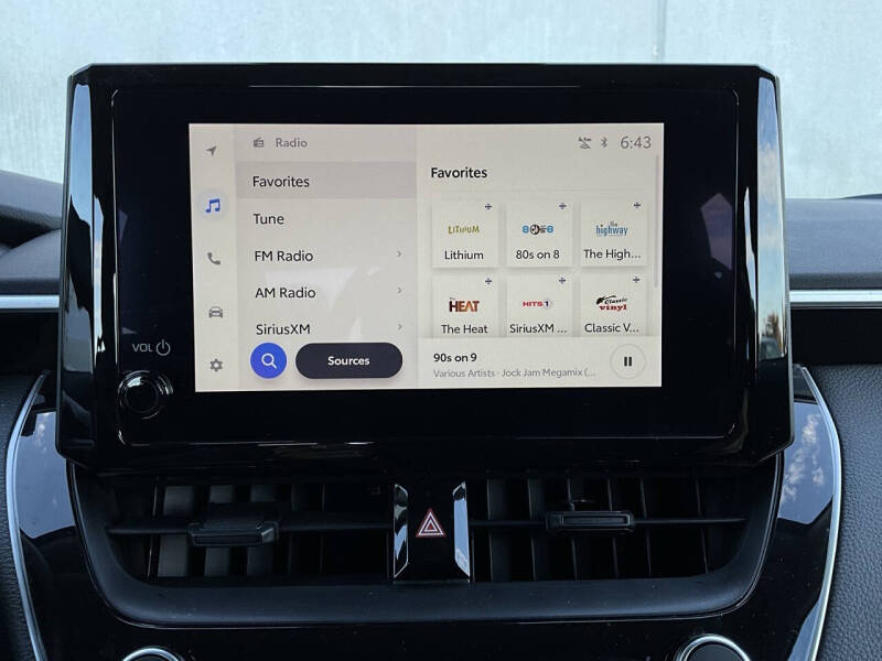 2025 Toyota Corolla LE