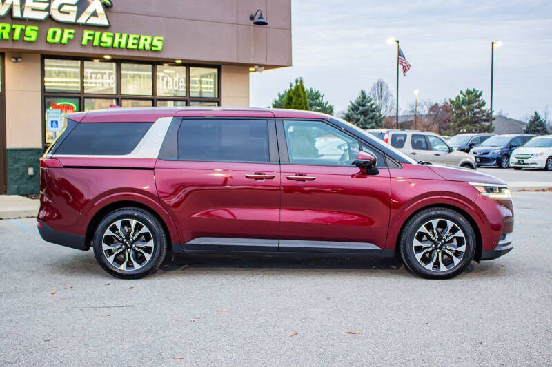 2023 Kia Carnival EX