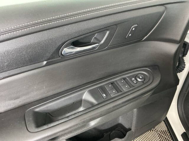 2015 GMC Acadia SLE-2