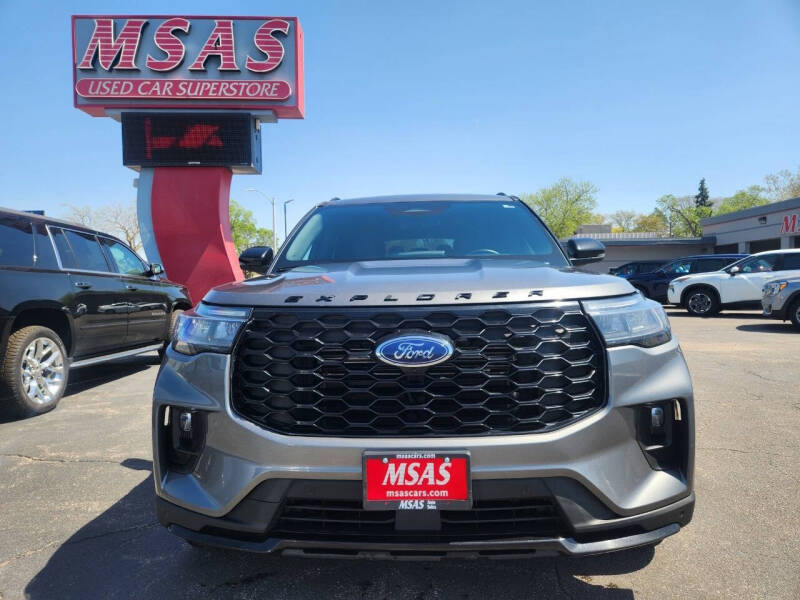 2025 Ford Explorer ST-Line