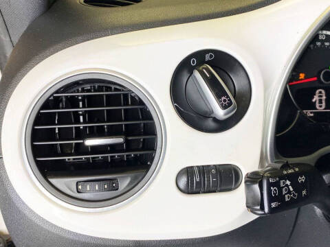 2013 Volkswagen Beetle