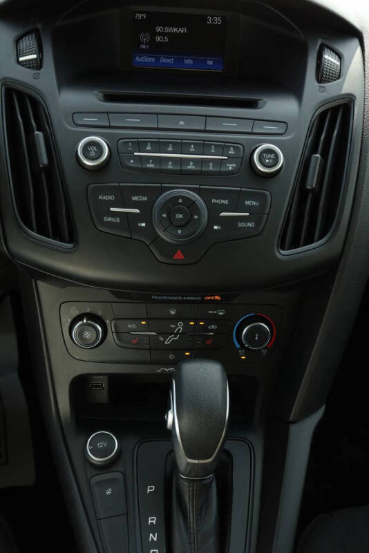 2017 Ford Focus SE