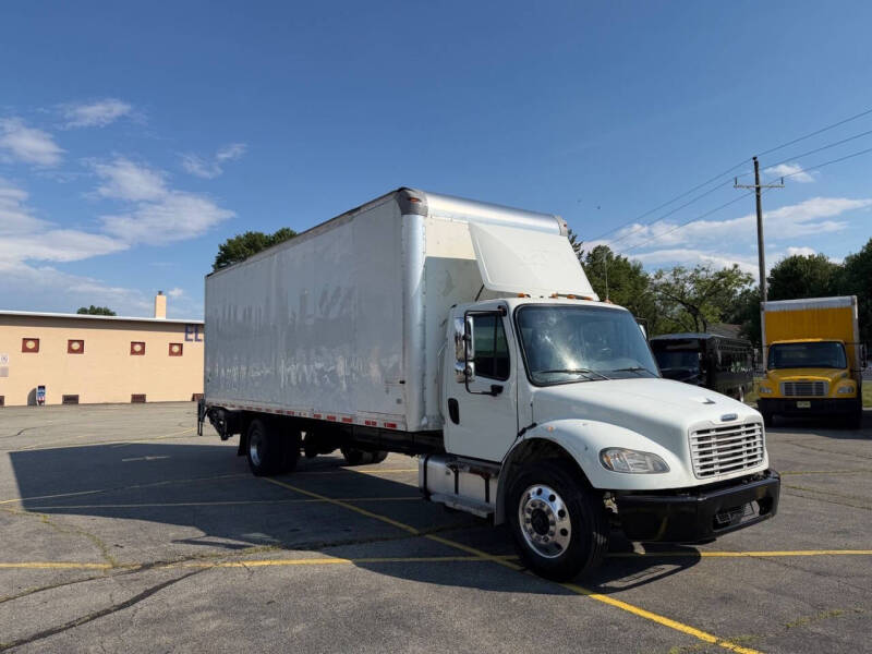 2021 Freightliner M2 106