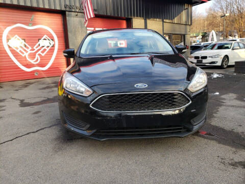 2016 Ford Focus for sale at Apple Auto Sales Inc in Camillus NY