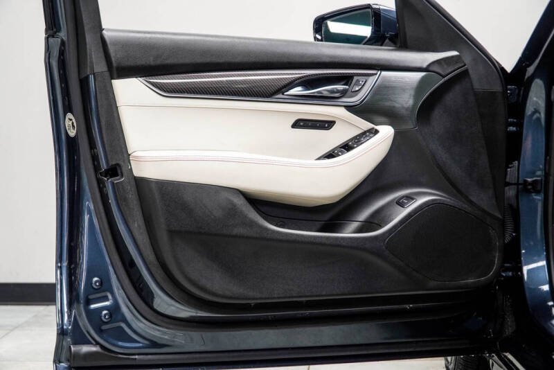 2025 Cadillac CT5 Sport