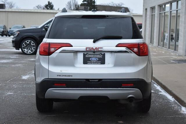 2019 GMC Acadia SLE-2