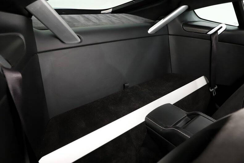 2016 Aston Martin V8 Vantage GT