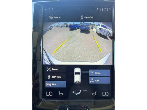 2019 Volvo XC60 T8 eAWD Momentum