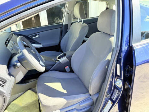 2015 Toyota Prius Two