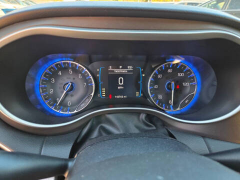 2017 Chrysler Pacifica Touring-L