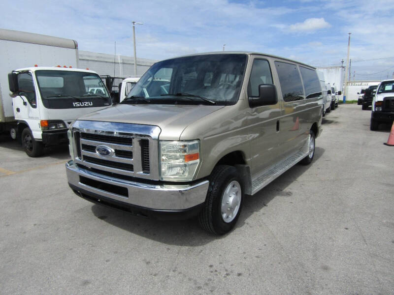 2008 Ford E-Series E-350 SD XLT