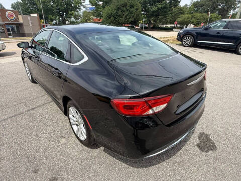 2016 Chrysler 200