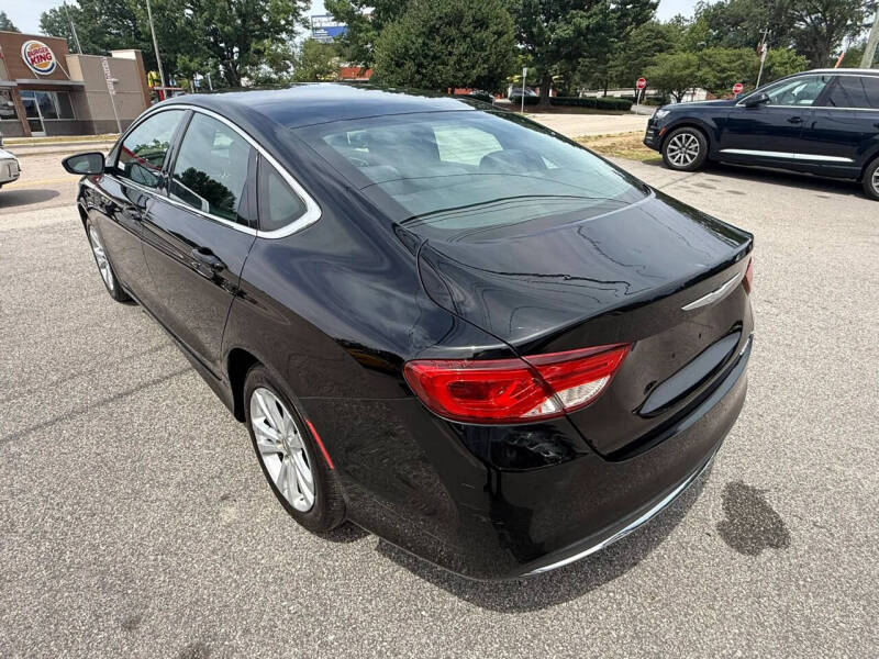 2016 Chrysler 200