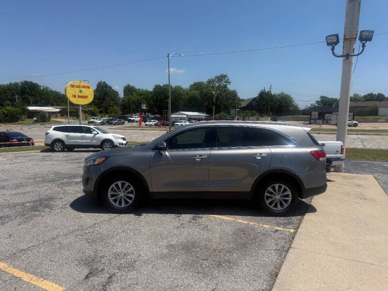 2016 Kia Sorento L