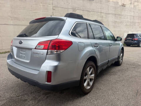 2013 Subaru Outback 2.5i Limited
