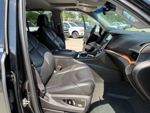 2015 Cadillac Escalade Luxury