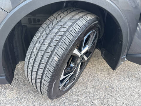 2021 Toyota C-HR XLE