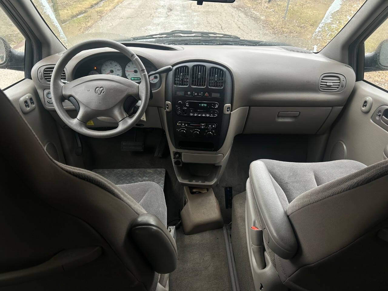 2003 Dodge Grand Caravan for sale at Quality Cars Of South Elgin in South Elgin, IL