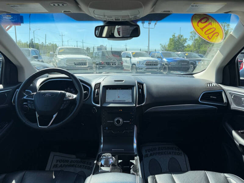 2019 Ford Edge Titanium