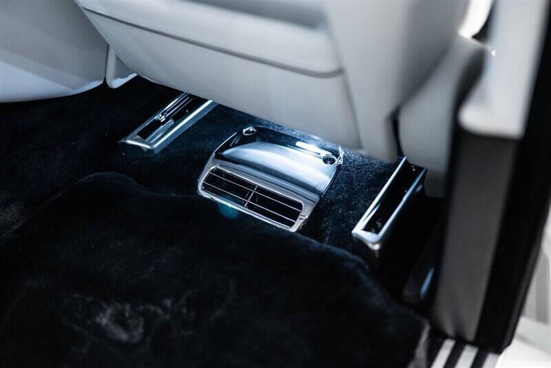 2025 Rolls-Royce Phantom