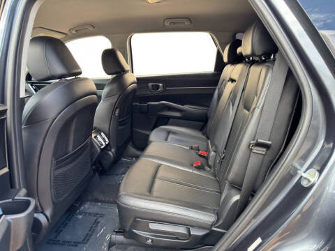 2023 Kia Sorento S