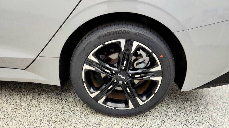 2022 Kia K5