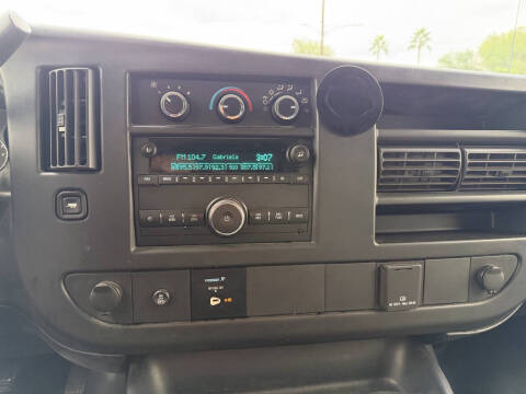 2017 Chevrolet Express 2500