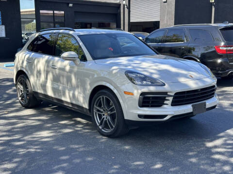 2023 Porsche Cayenne S