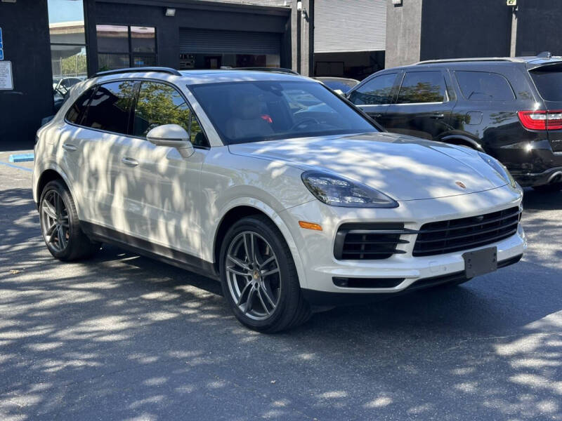 2023 Porsche Cayenne S