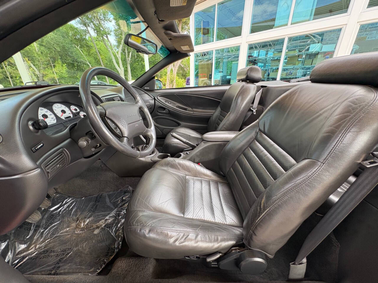 1999 Ford Mustang SVT Cobra 25