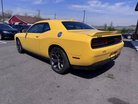 2017 Dodge Challenger SXT