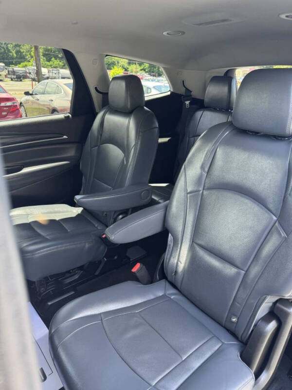 2020 Buick Enclave Essence