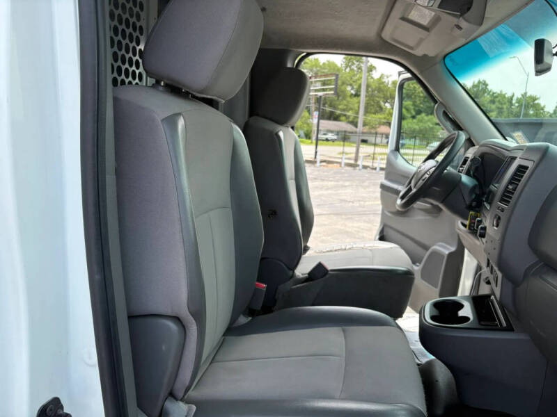 2015 Nissan NV