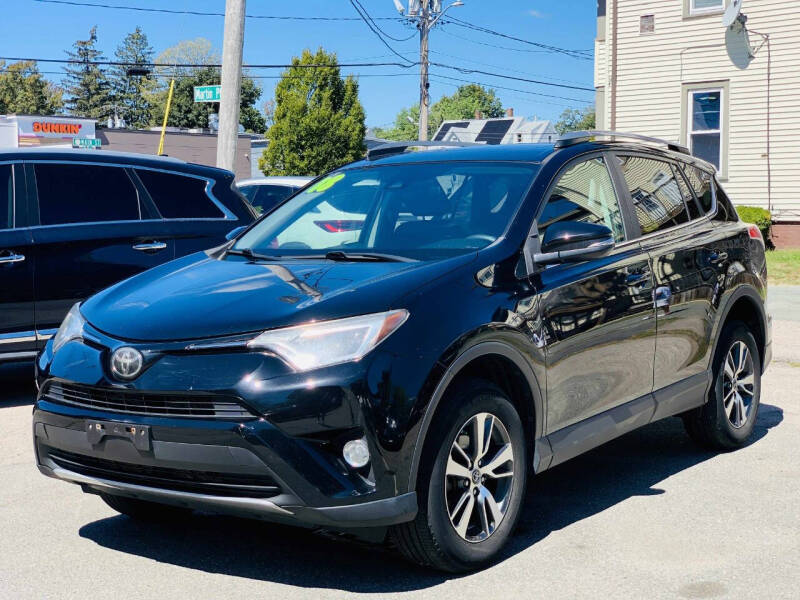 2018 Toyota RAV4 XLE's photo