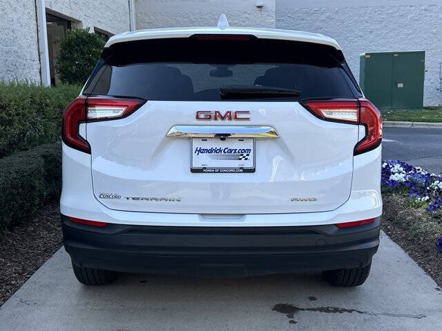 2024 GMC Terrain SLE