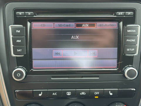 2015 Volkswagen Passat 1.8T Limited Edition