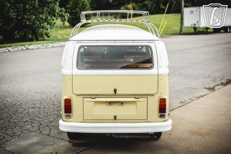 1975 Volkswagen Bus