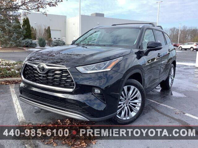 New 2024 Toyota Grand Highlander XLE 5 in Cleveland Heights