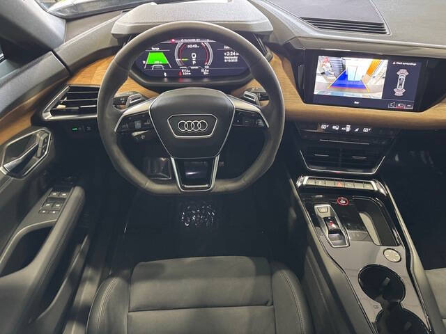 2022 Audi e-tron GT quattro Premium Plus