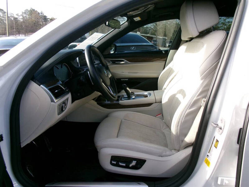 2018 BMW 7 Series 740i