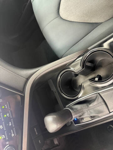 2020 Toyota Camry LE