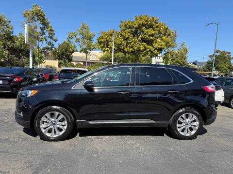 2022 Ford Edge Titanium