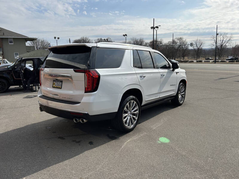 2023 GMC Yukon Denali