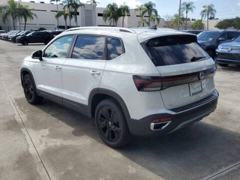 2025 Volkswagen Taos SE