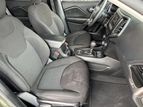 2019 Jeep Cherokee Latitude