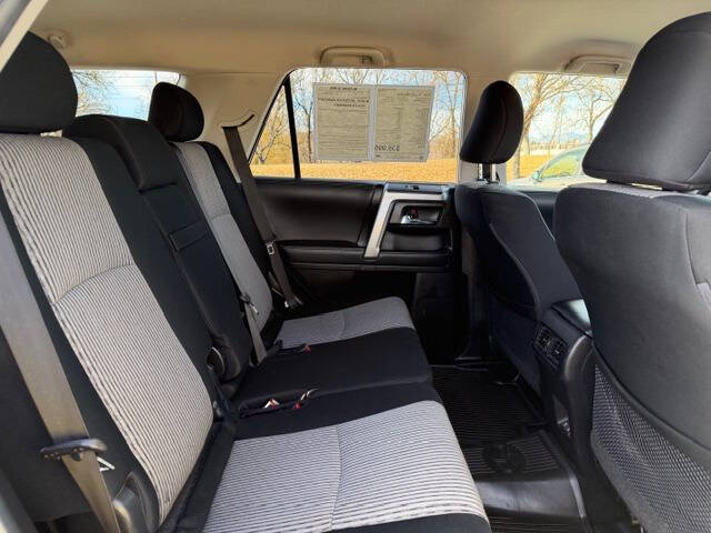 2022 Toyota 4Runner SR5